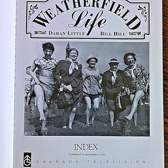 Vintage Coronation Street Book Weatherfield Life TV Classic British Show Gift - Picture 15 of 16